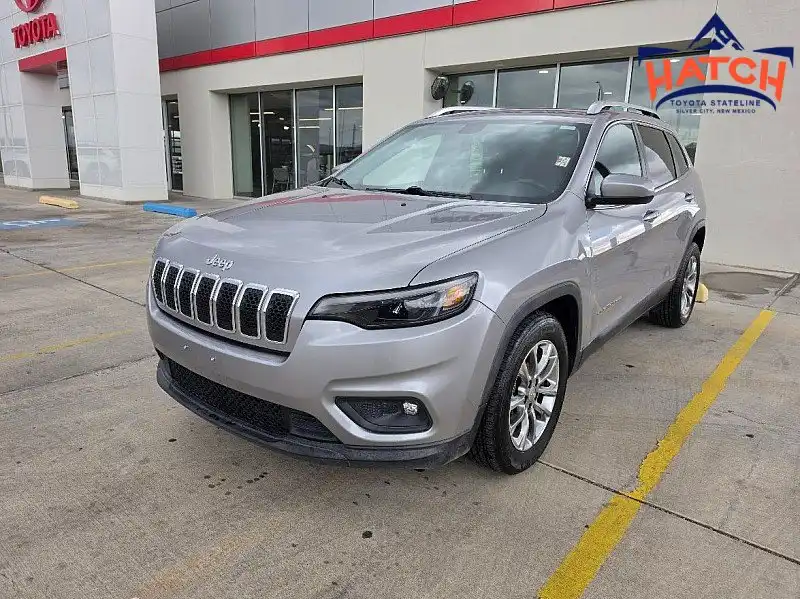 2019 Jeep Cherokee Latitude Plus's photo