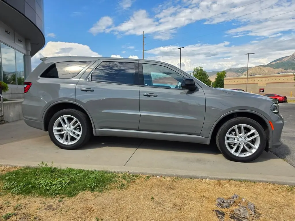 2025 Dodge Durango GT AWD photo 4
