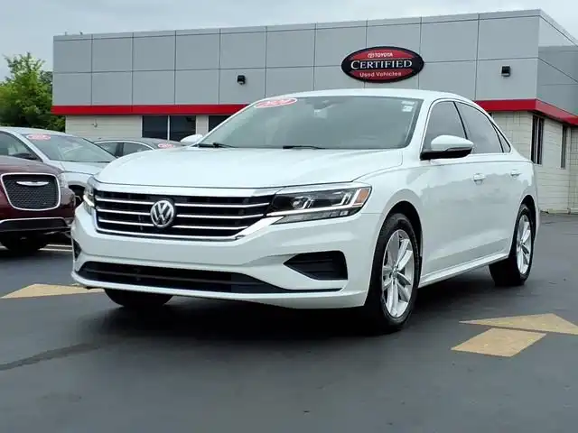 2020 Volkswagen Passat 2.0T SE Auto's photo