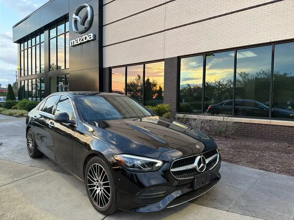 2024 Mercedes-Benz C-Class C300 4MATIC's photo