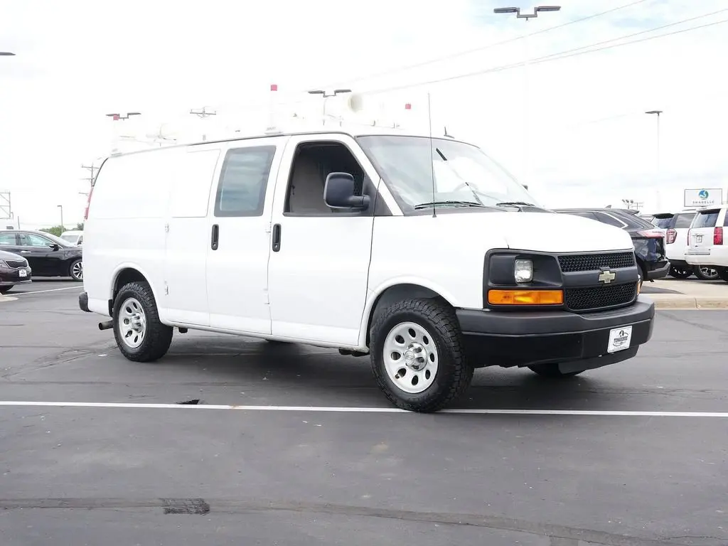 2013 Chevrolet Express 1500 Work Van AWD photo 4