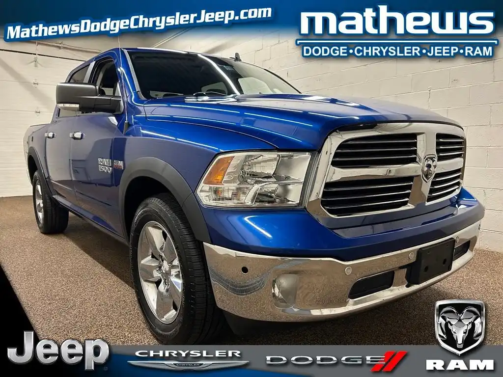 2016 RAM 1500 Big Horn 4WD Crew Cab 5'7's photo