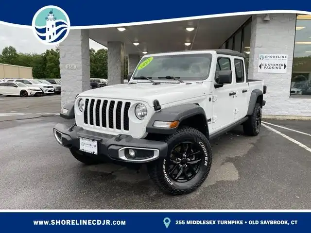 2023 Jeep Gladiator Sport S's photo
