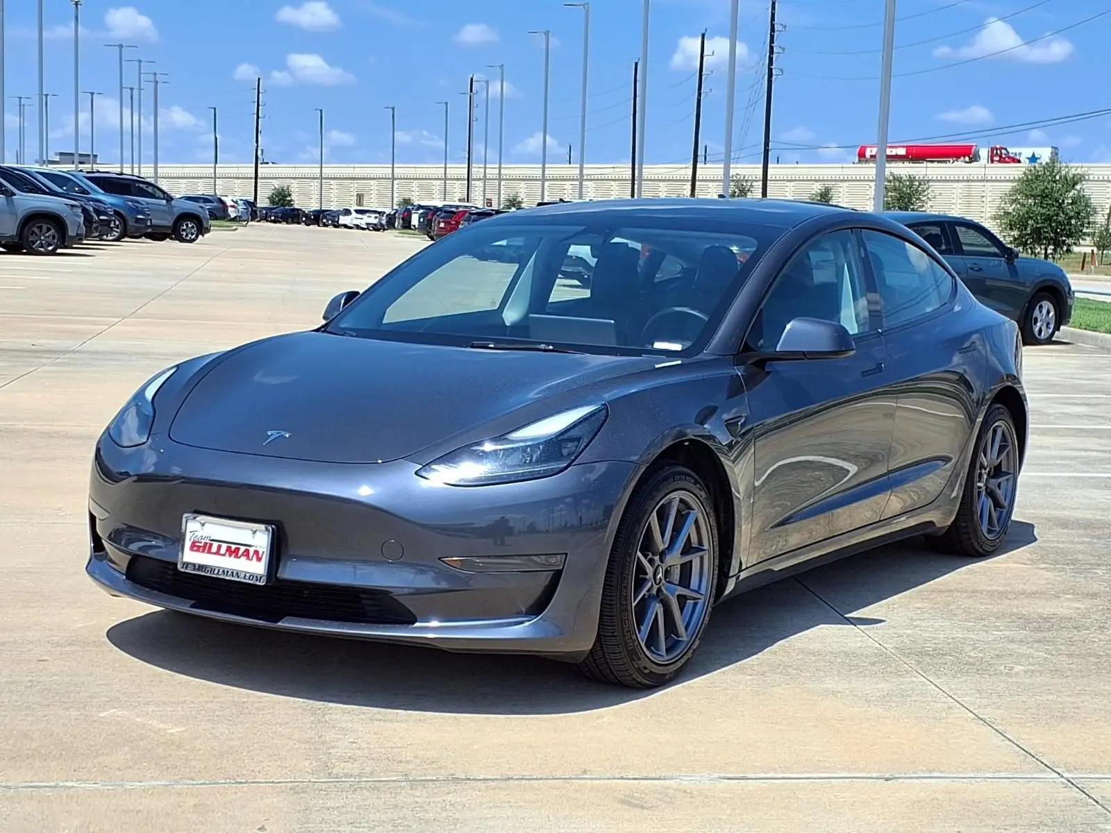2023 Tesla Model 3 Base photo 4