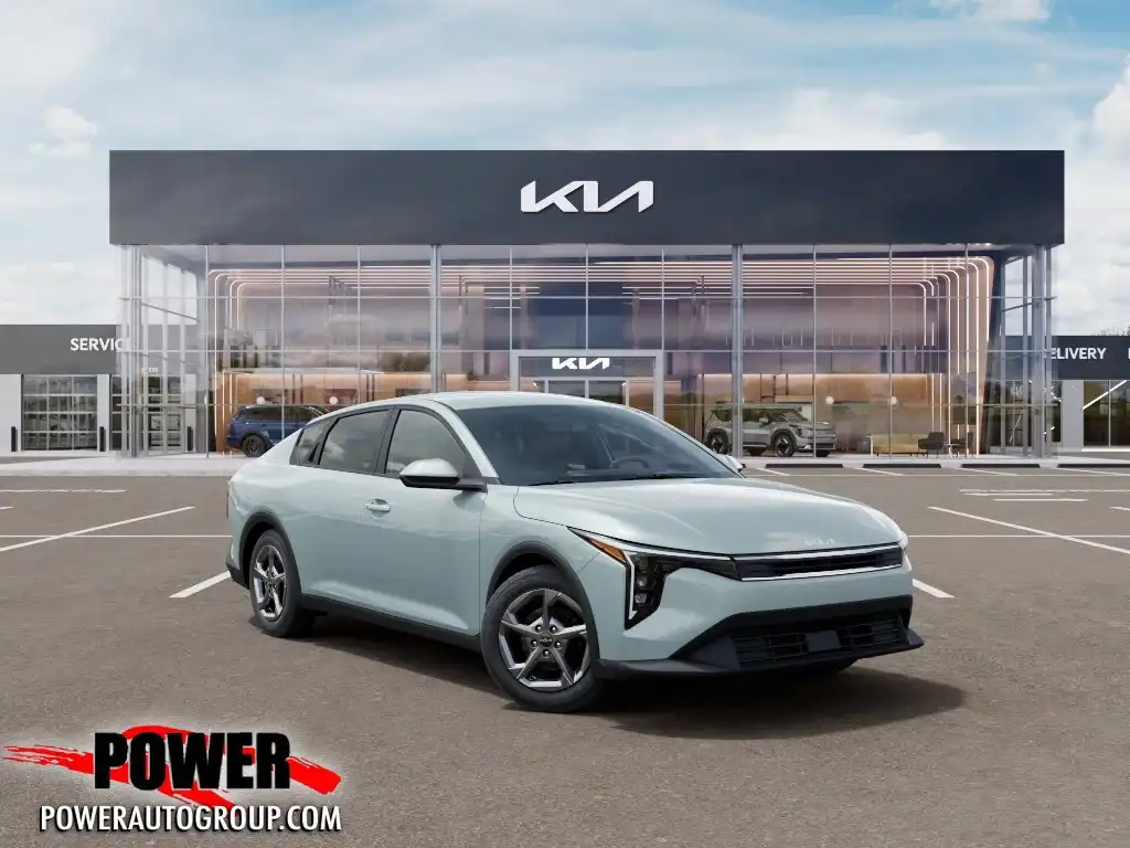2026 Kia K4 LXS AT's photo