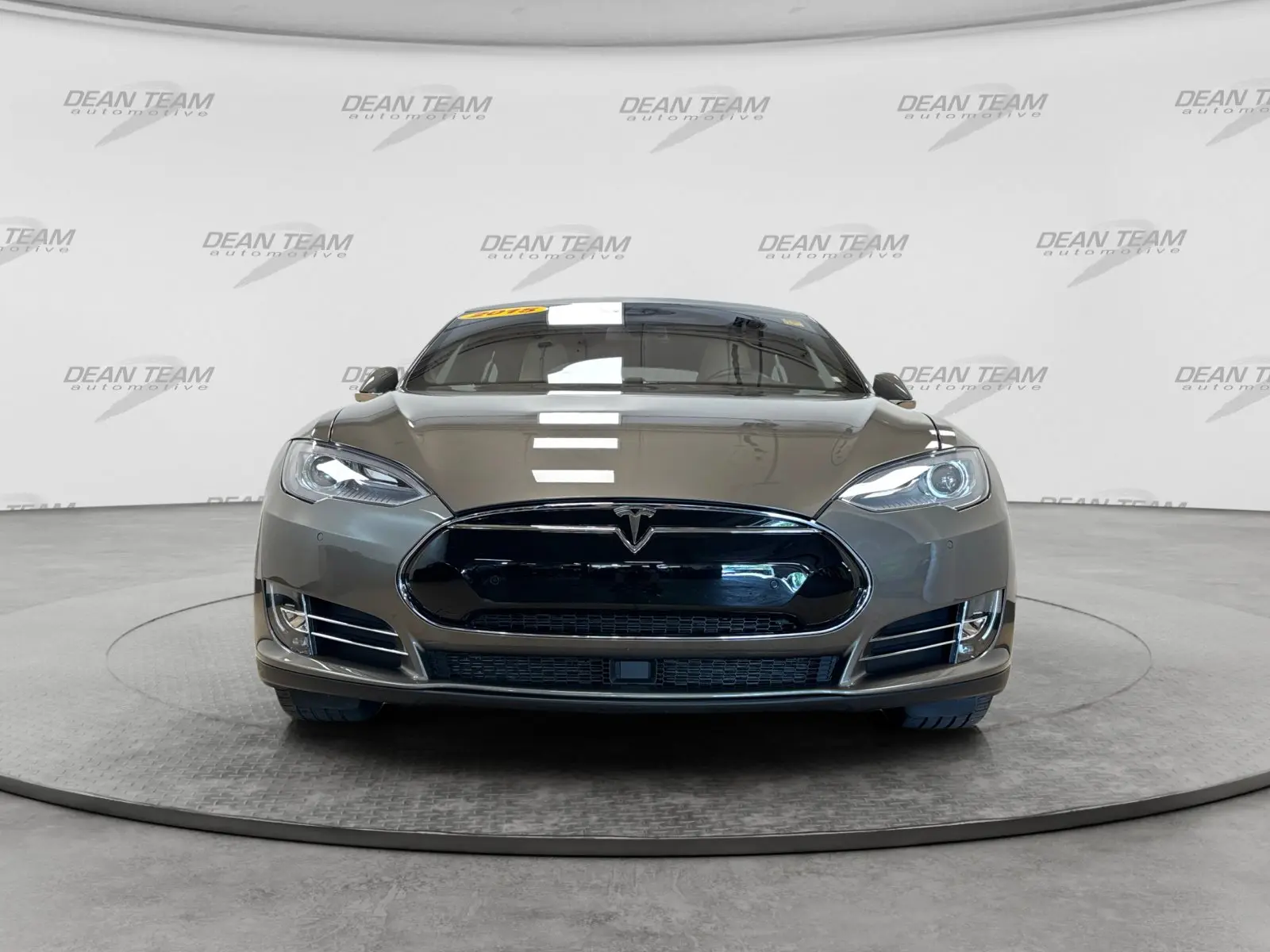 2015 Tesla Model S 85 photo 3