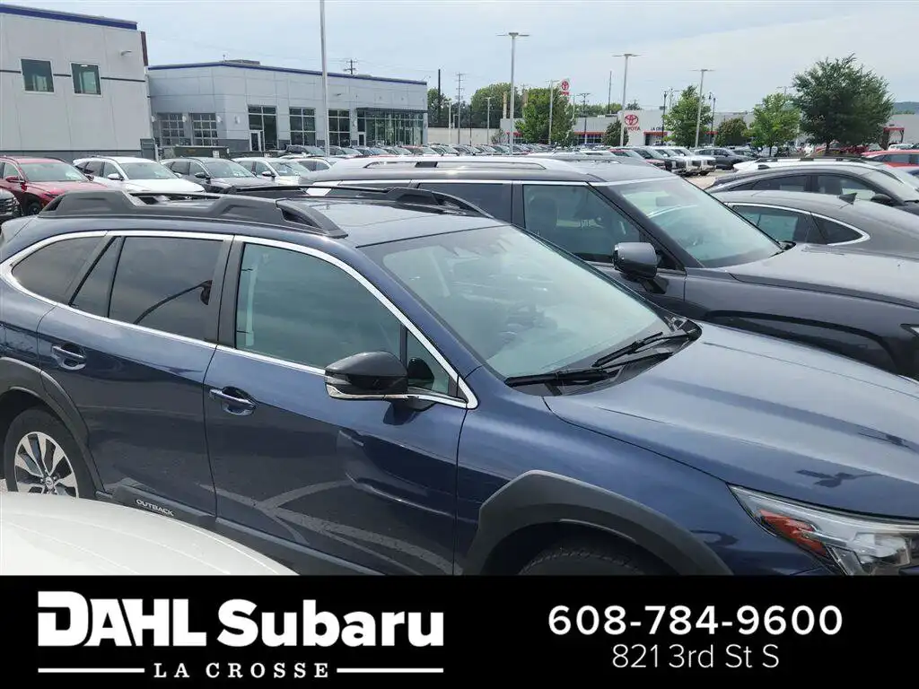 2023 Subaru Outback Limited's photo