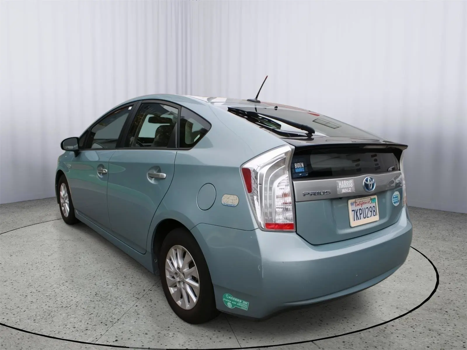 2015 Toyota Prius Base photo 5