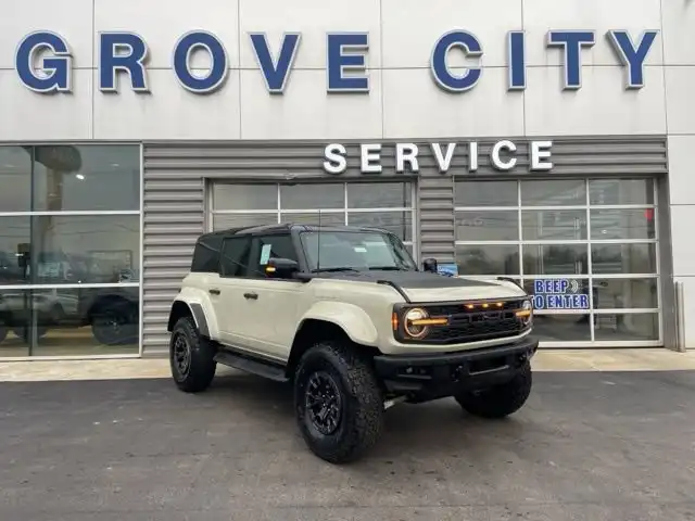 2025 Ford Bronco Raptor 4WD's photo