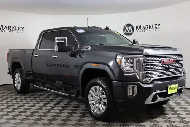 2020 GMC Sierra 4WD Crew Cab Standard Box Denali's photo