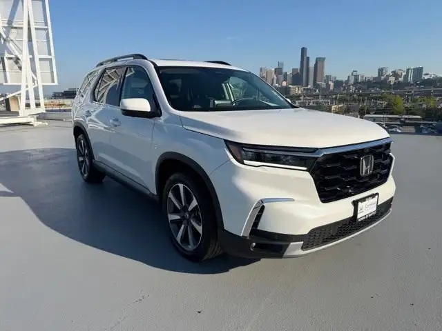 2025 Honda Pilot Elite AWD's photo