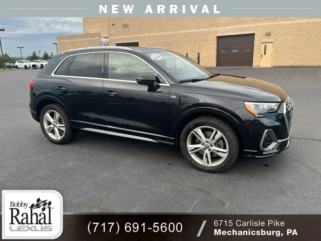 2020 Audi Q3 45 TFSI S Line Premium quattro's photo