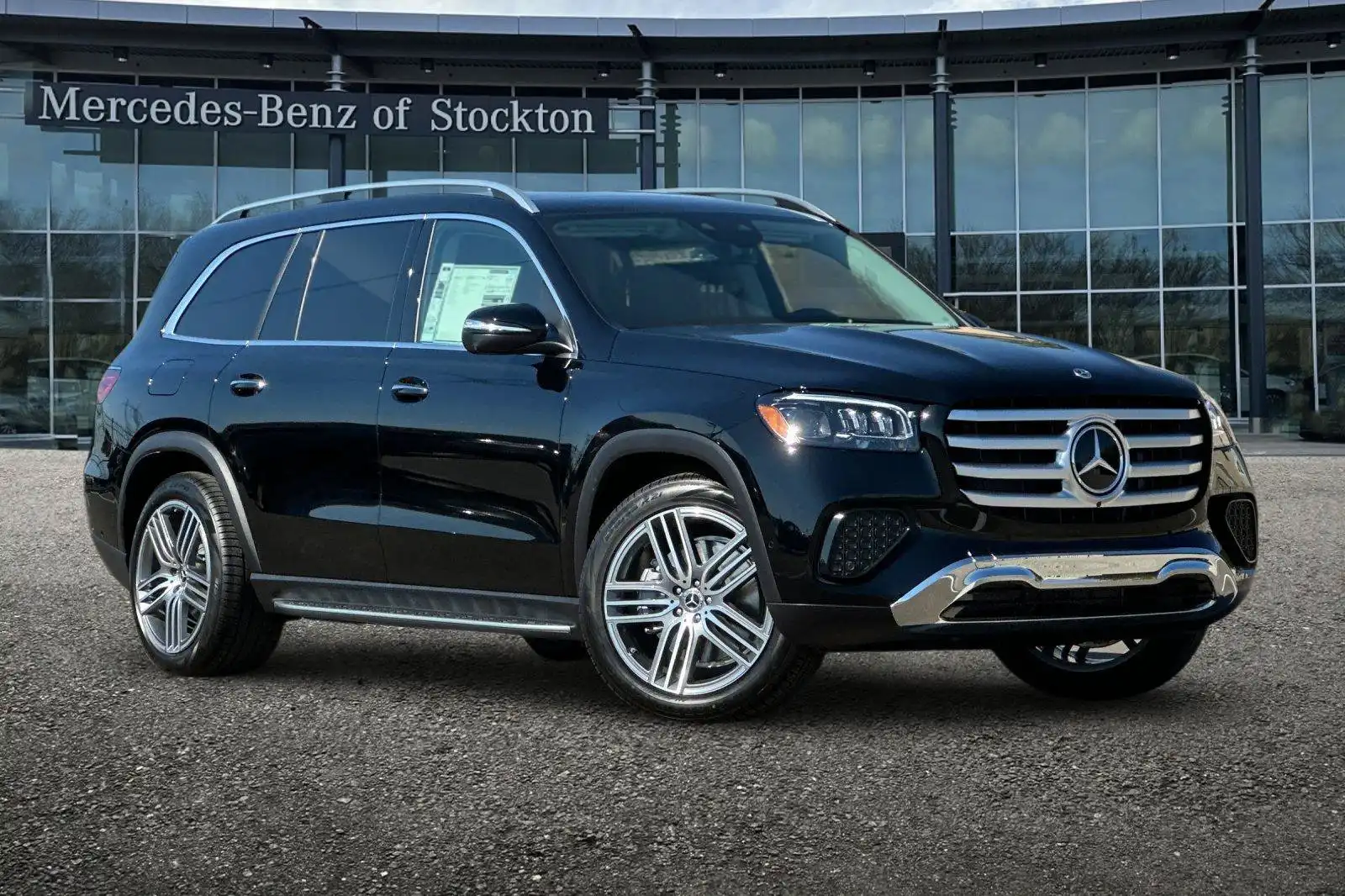 2026 Mercedes-Benz GLS GLS450 4MATIC's photo