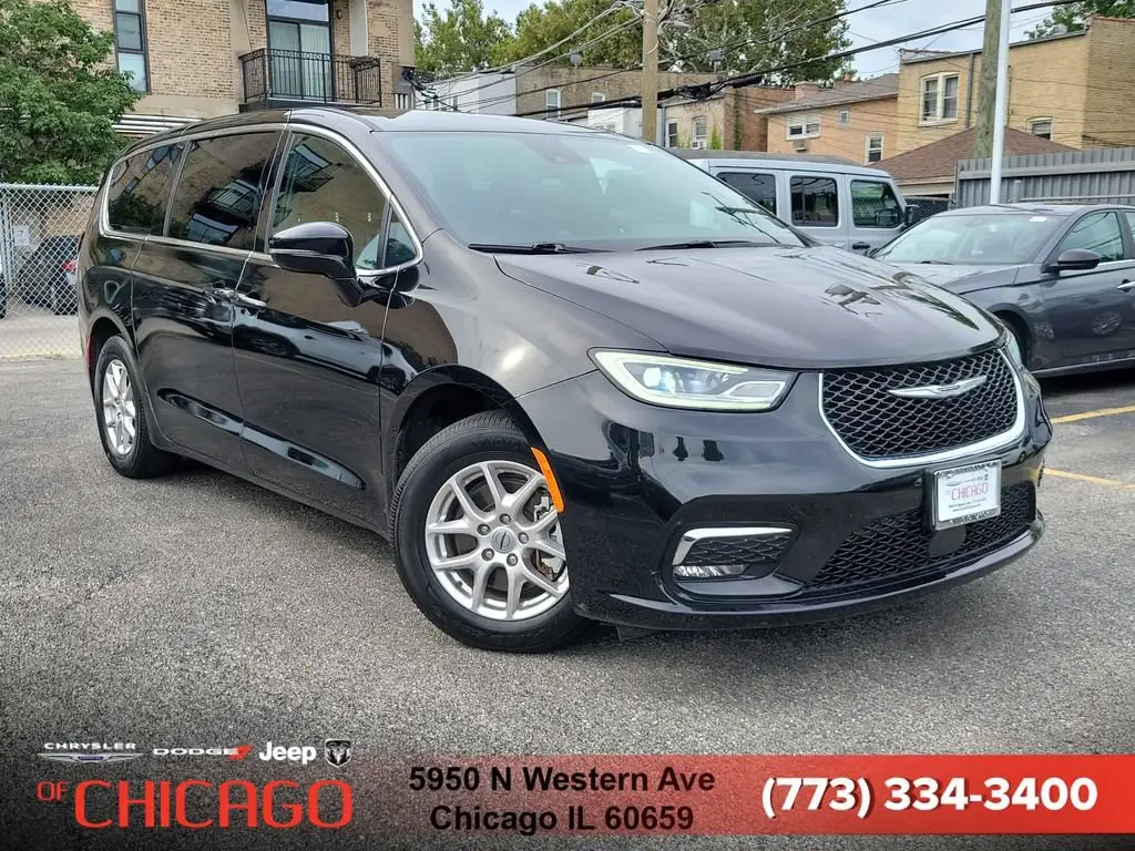 2025 Chrysler Pacifica Select photo 1