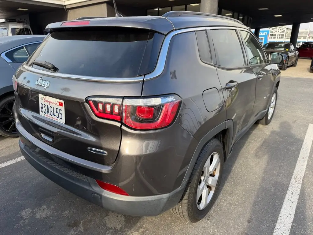 2018 Jeep Compass Latitude photo 5