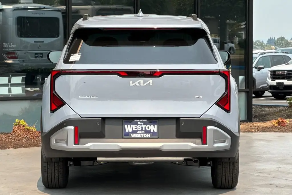 2027 Kia Seltos 2.0 EX AWD photo 5