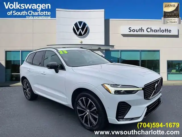 2023 Volvo XC60 B5 Ultimate Dark Theme AWD's photo