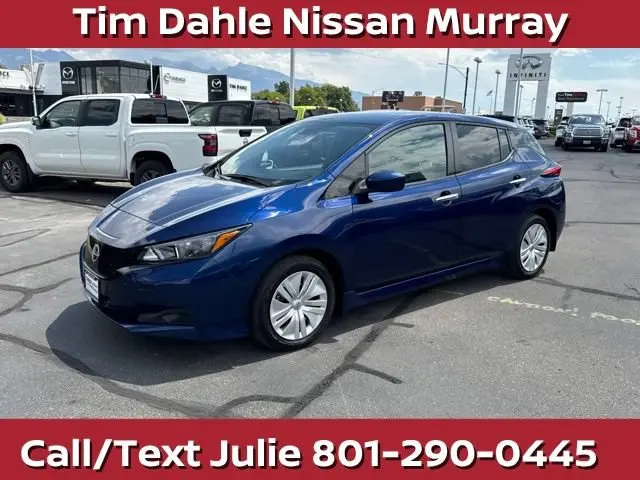 2025 Nissan Leaf S photo 5