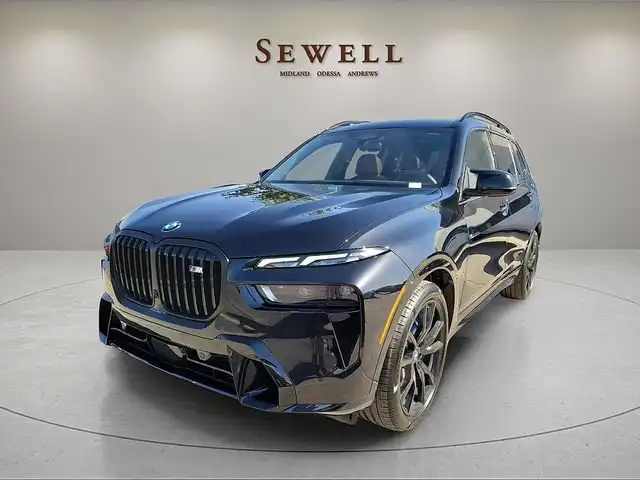 2025 BMW X7 M60i's photo