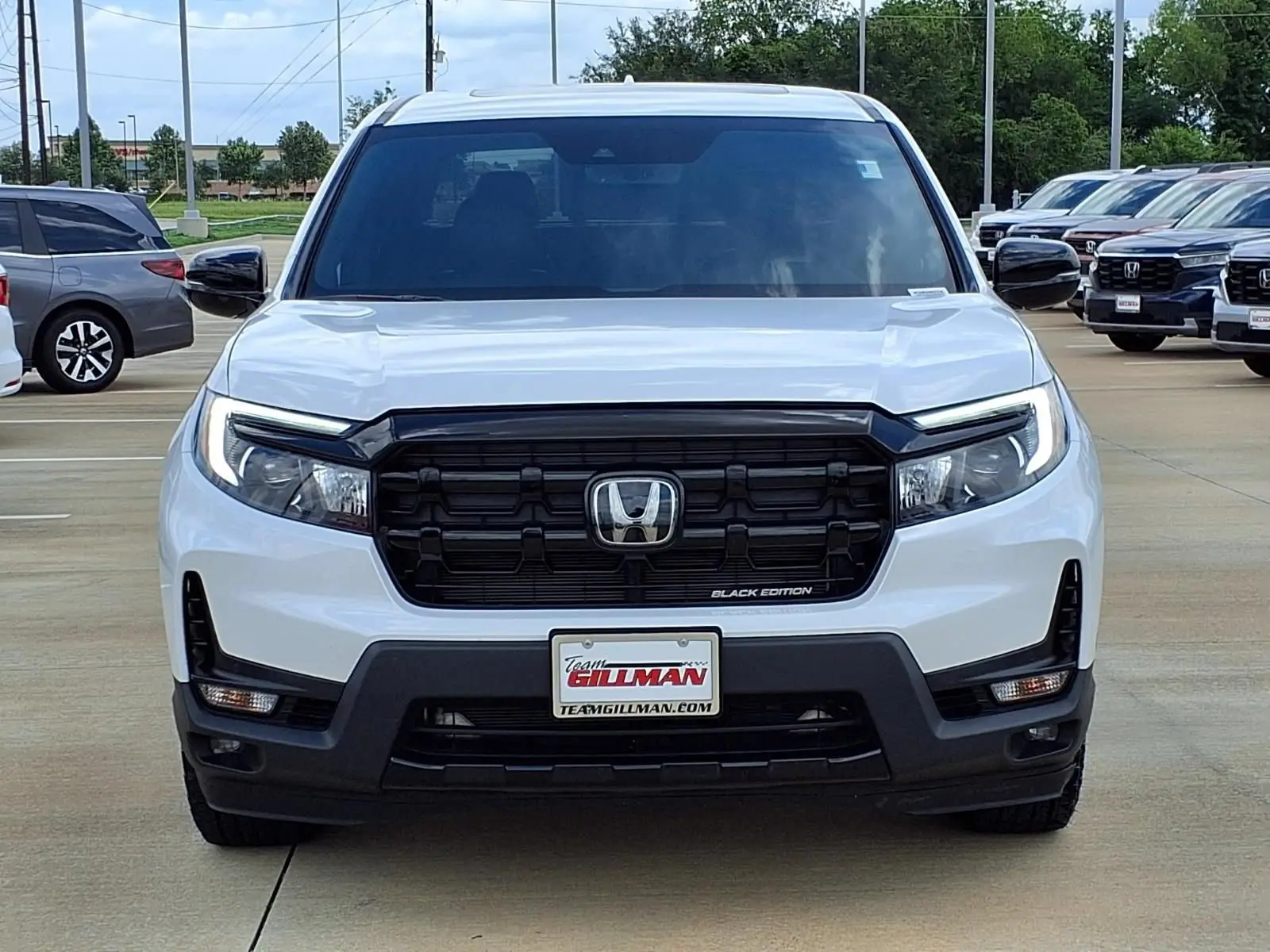 2026 Honda Ridgeline Black Edition photo 5