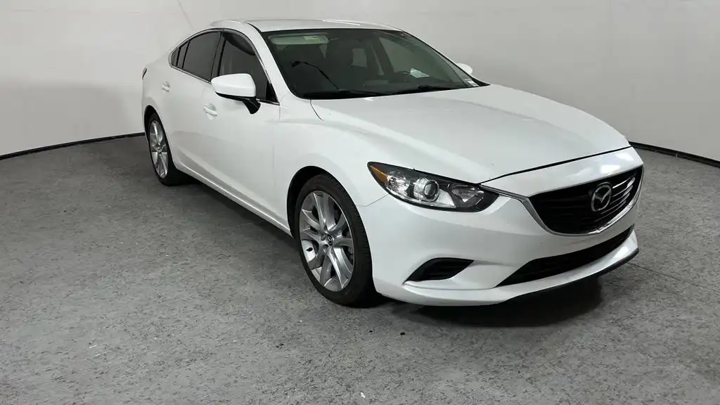 2016 Mazda EZ-6 i Touring Auto's photo