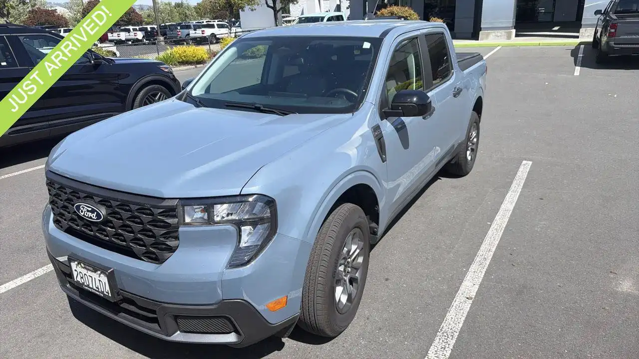 2025 Ford Maverick XLT FWD's photo