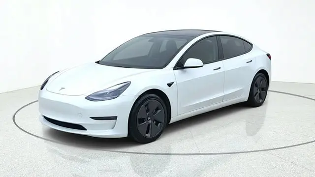 2021 Tesla Model 3 Standard Range Plus photo 3