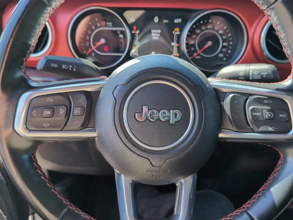 2021 Jeep Gladiator Rubicon photo 3