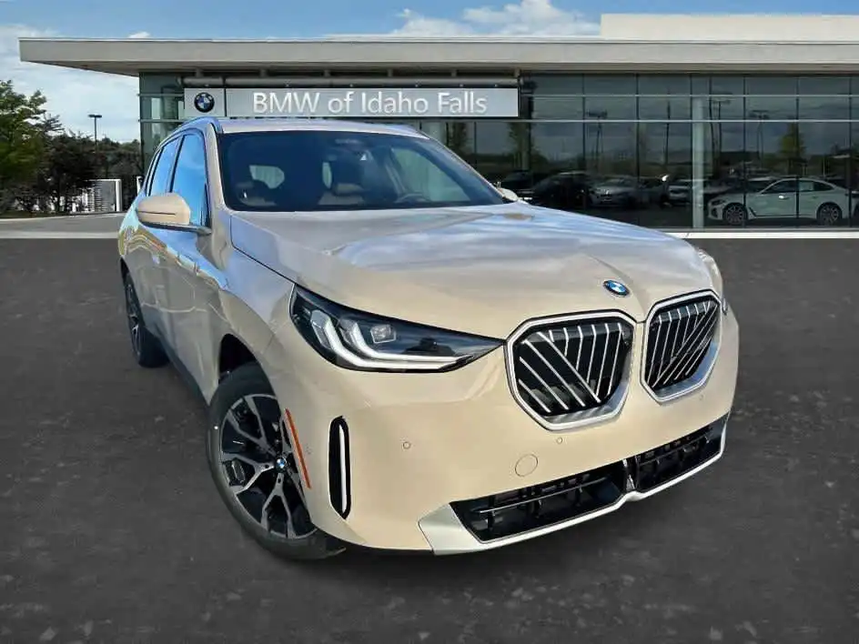 2026 BMW X3 30 XDRIVE's photo