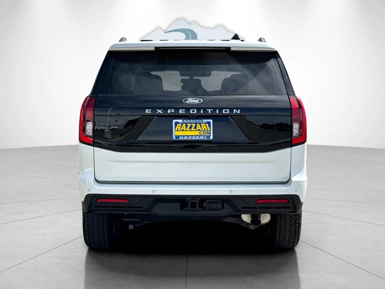2027 Ford Expedition Active 4WD photo 4