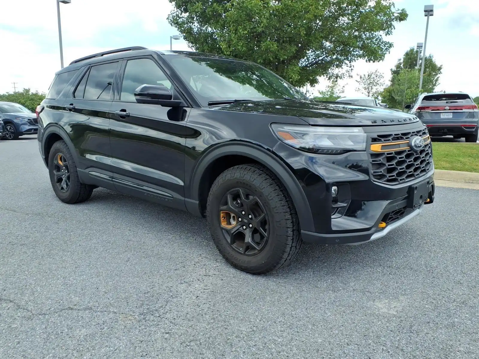 2026 Ford Explorer Tremor 4WD's photo
