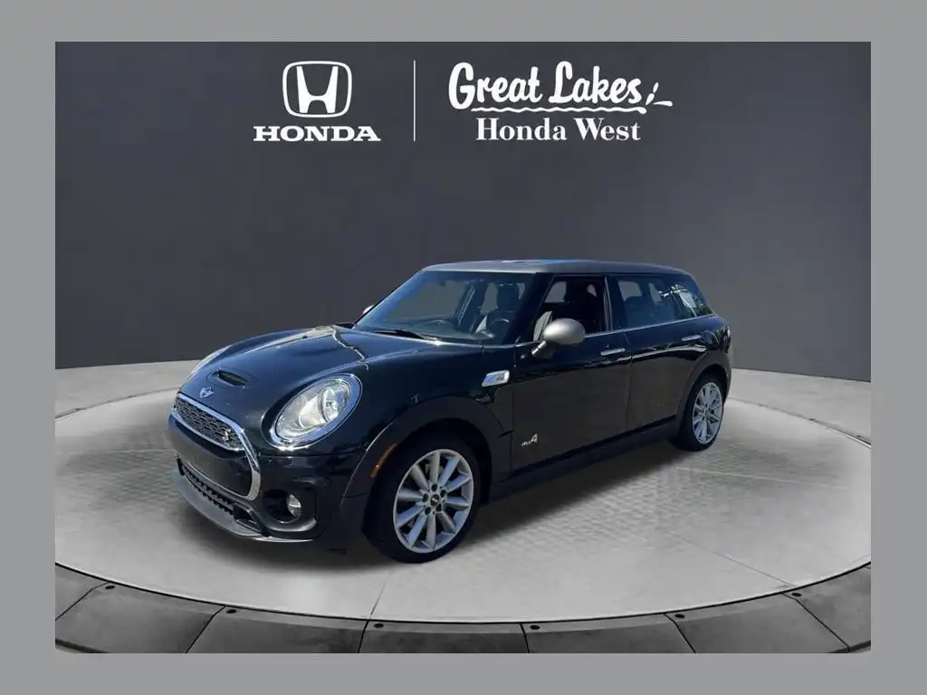 2017 MINI Clubman Cooper S ALL4's photo