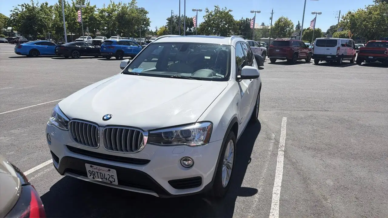 2017 BMW X3 sDrive28i's photo