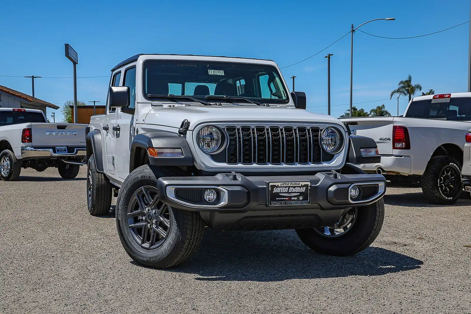 2026 Jeep Gladiator Sport Auto's photo