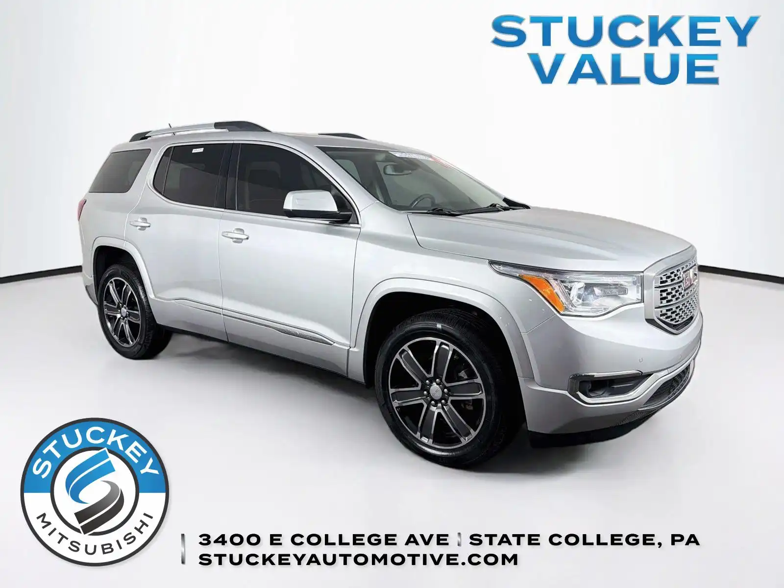 2017 GMC Acadia Denali FWD's photo