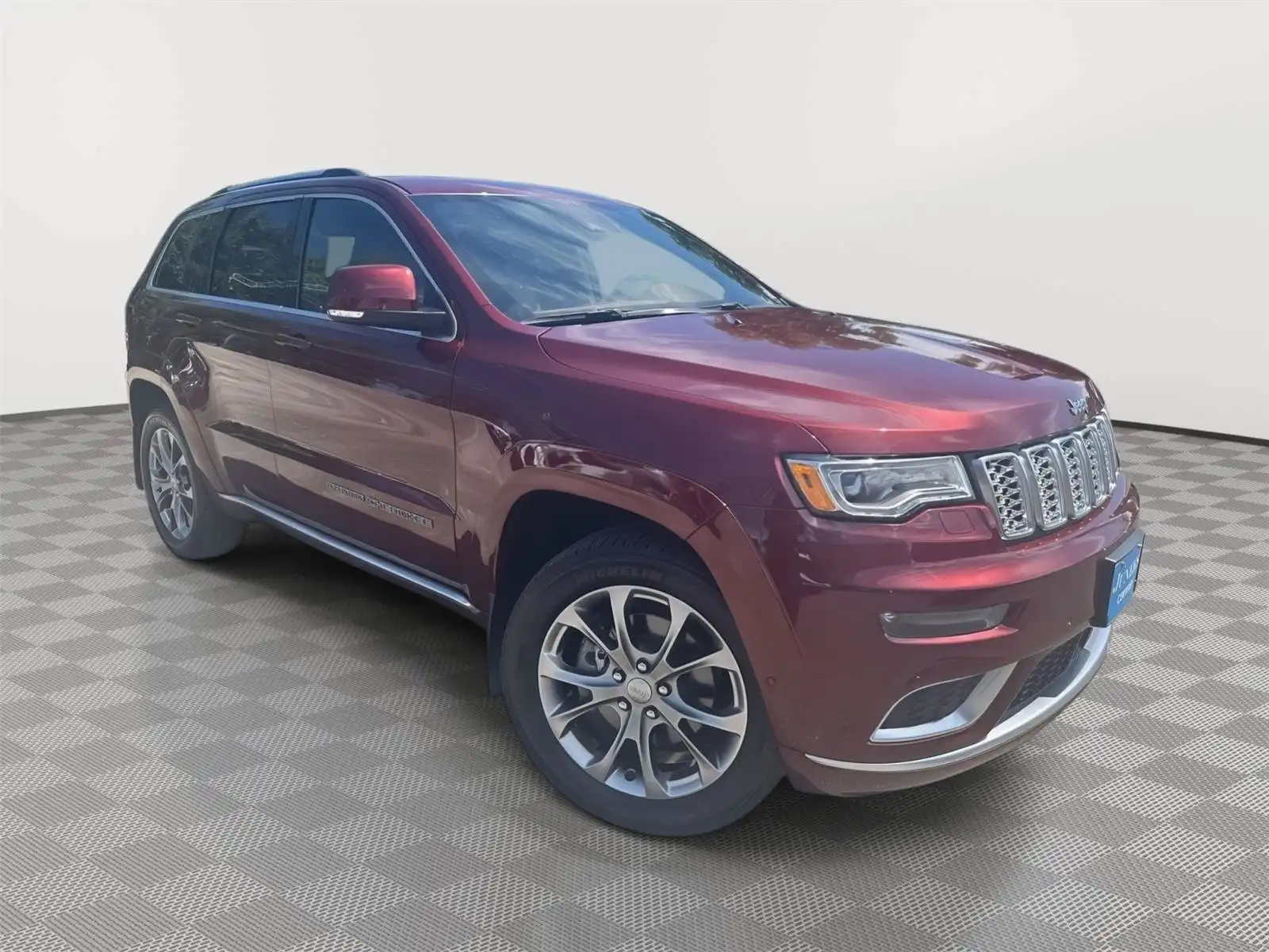 2019 Jeep Grand Cherokee Summit's photo