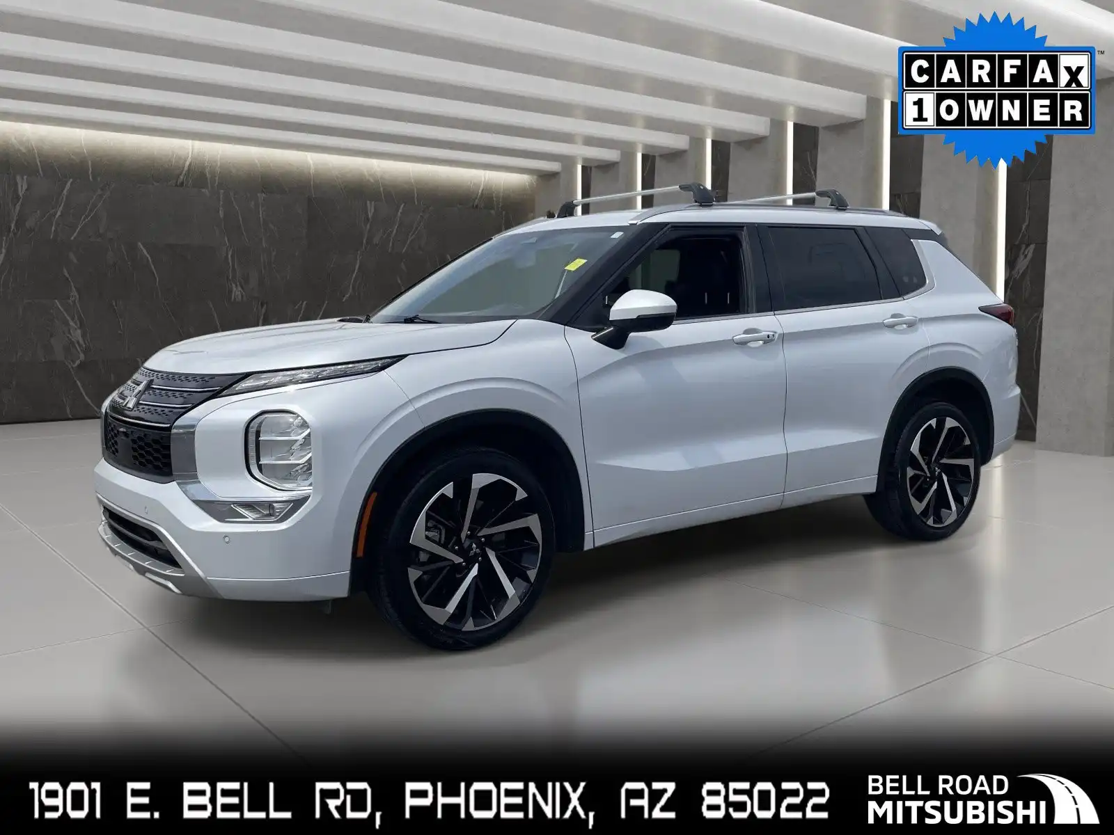 2023 Mitsubishi Outlander SEL FWD's photo