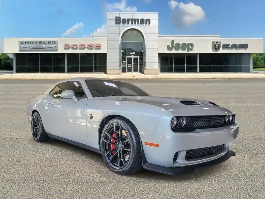2023 Dodge Challenger SRT Hellcat Auto Jailbreak's photo