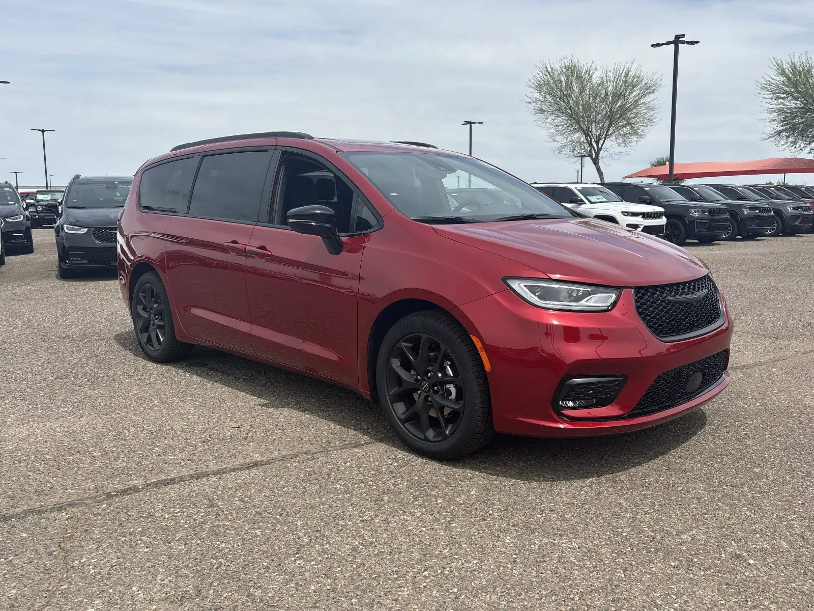 2026 Chrysler Pacifica Select photo 5