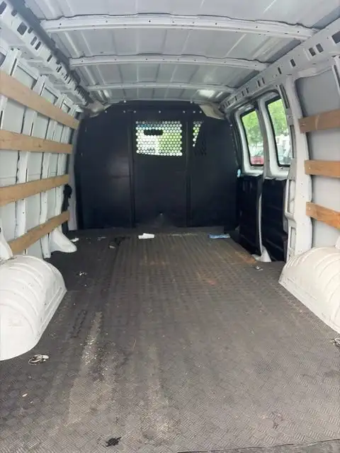 2022 Chevrolet Express 2500 Work Van HD's photo