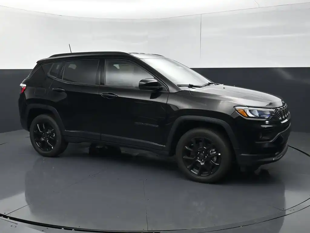 2026 Jeep Compass Latitude Altitude 4X4's photo