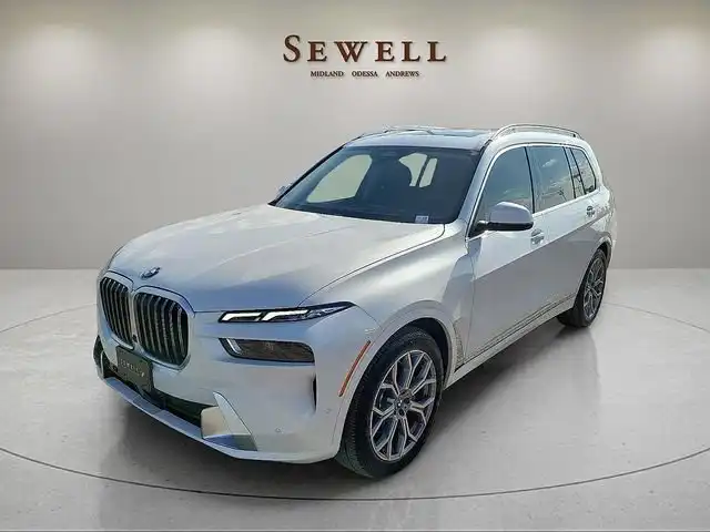 2026 BMW X7 xDrive40i's photo