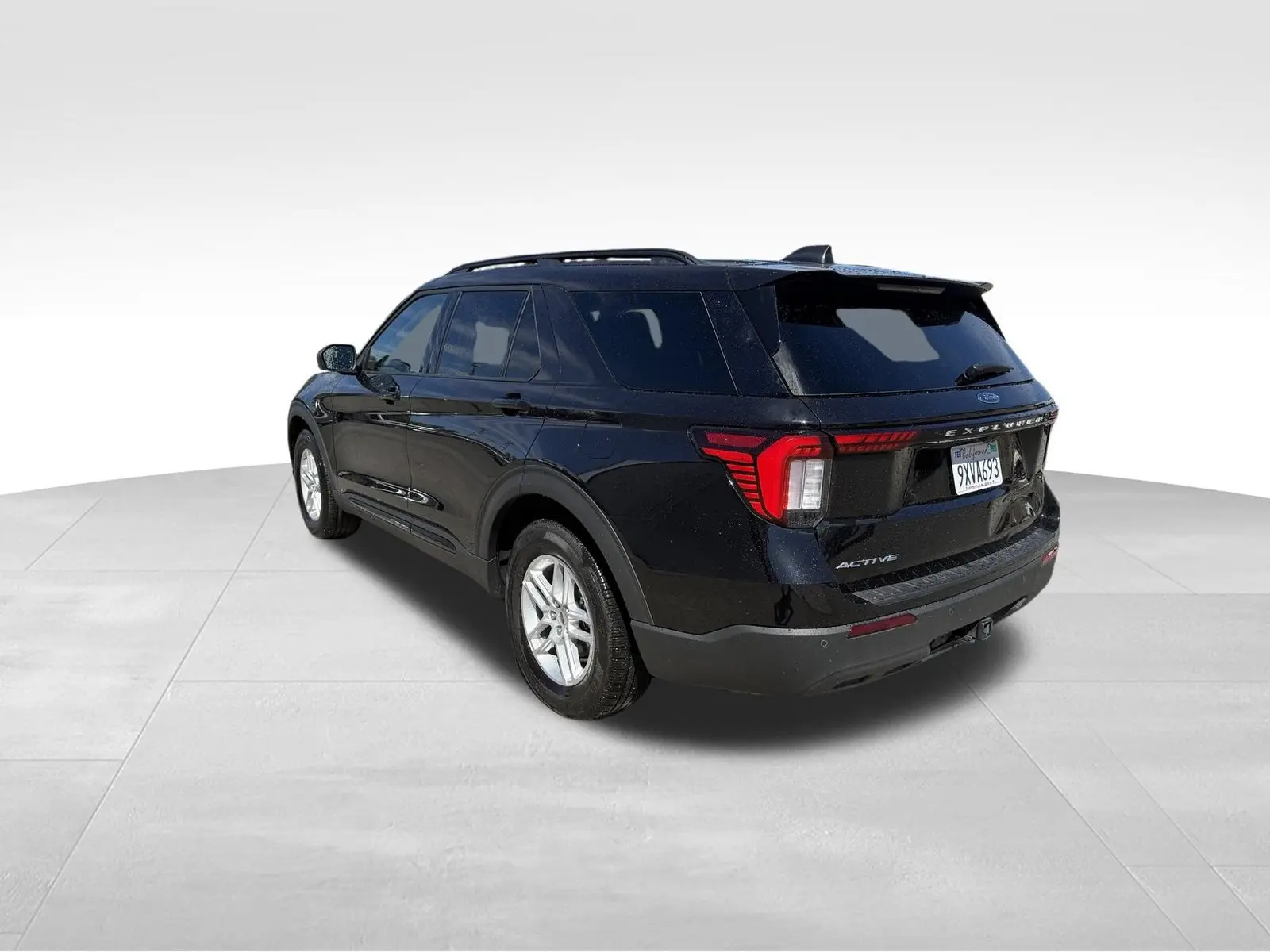 2026 Ford Explorer Active photo 5