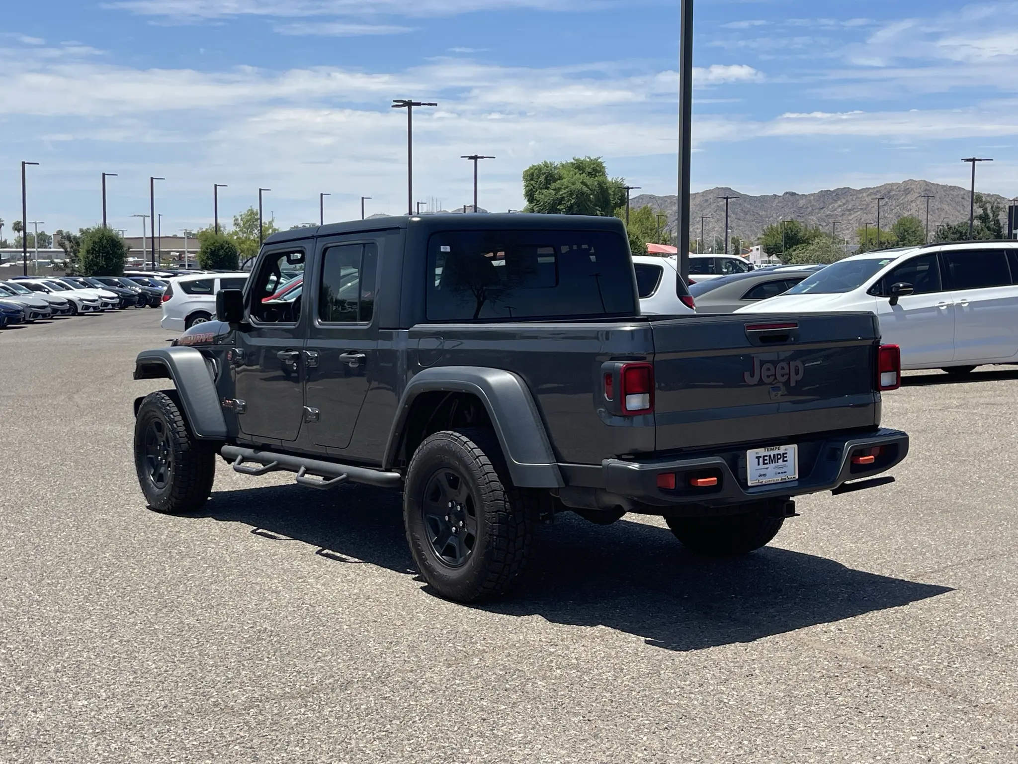 2021 Jeep Gladiator Mojave photo 4