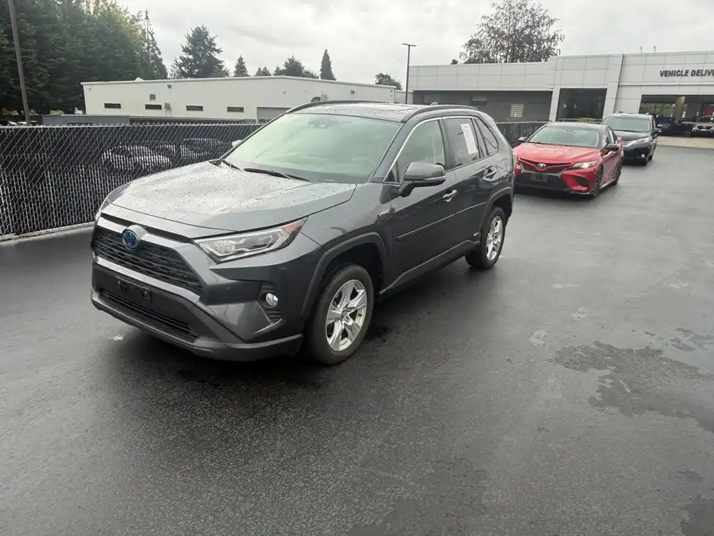 2019 Toyota RAV4 Hybrid XLE AWD's photo