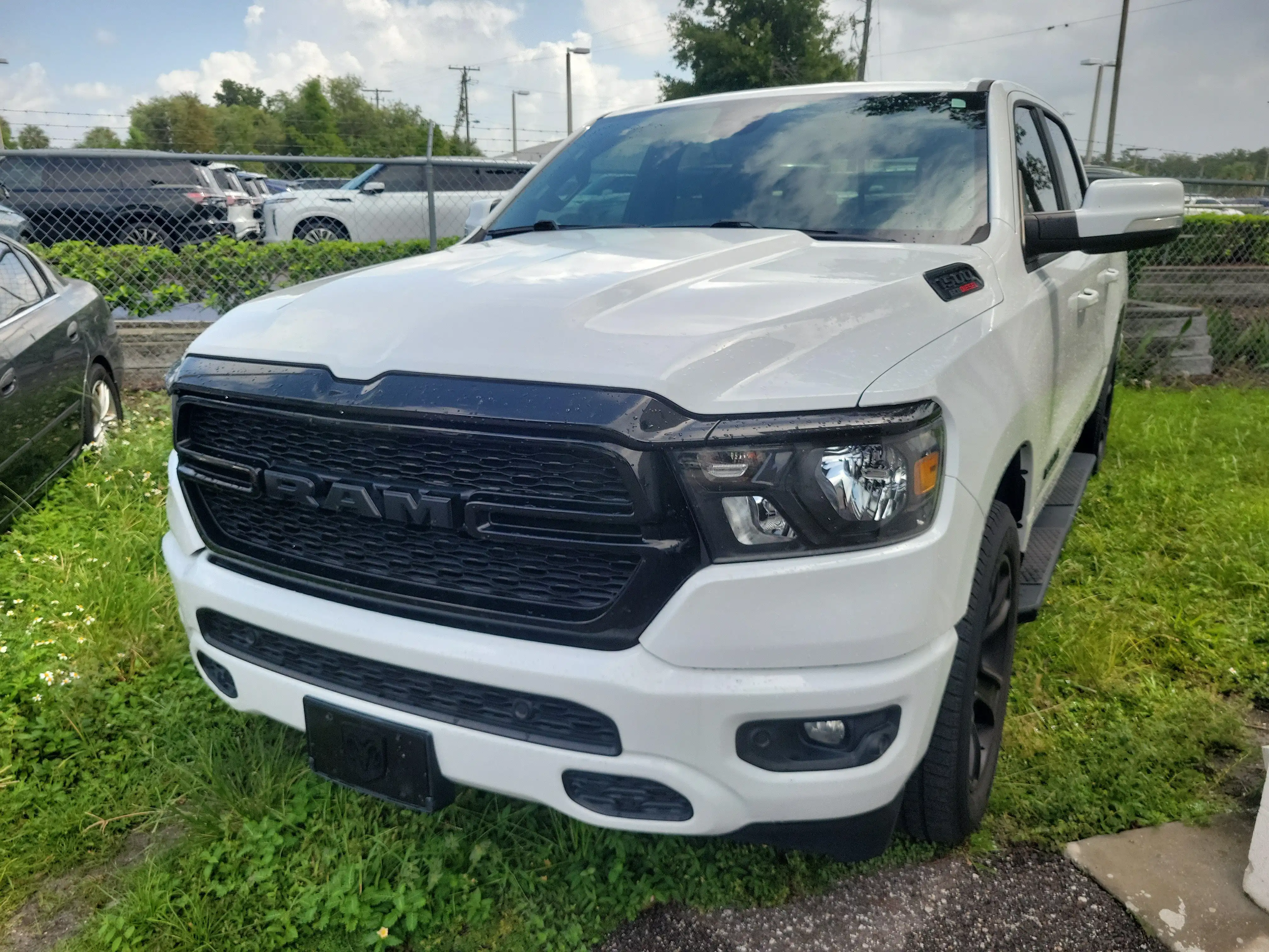 2020 RAM 1500 Big Horn/Lone Star 4x4 Crew Cab 5'7's photo