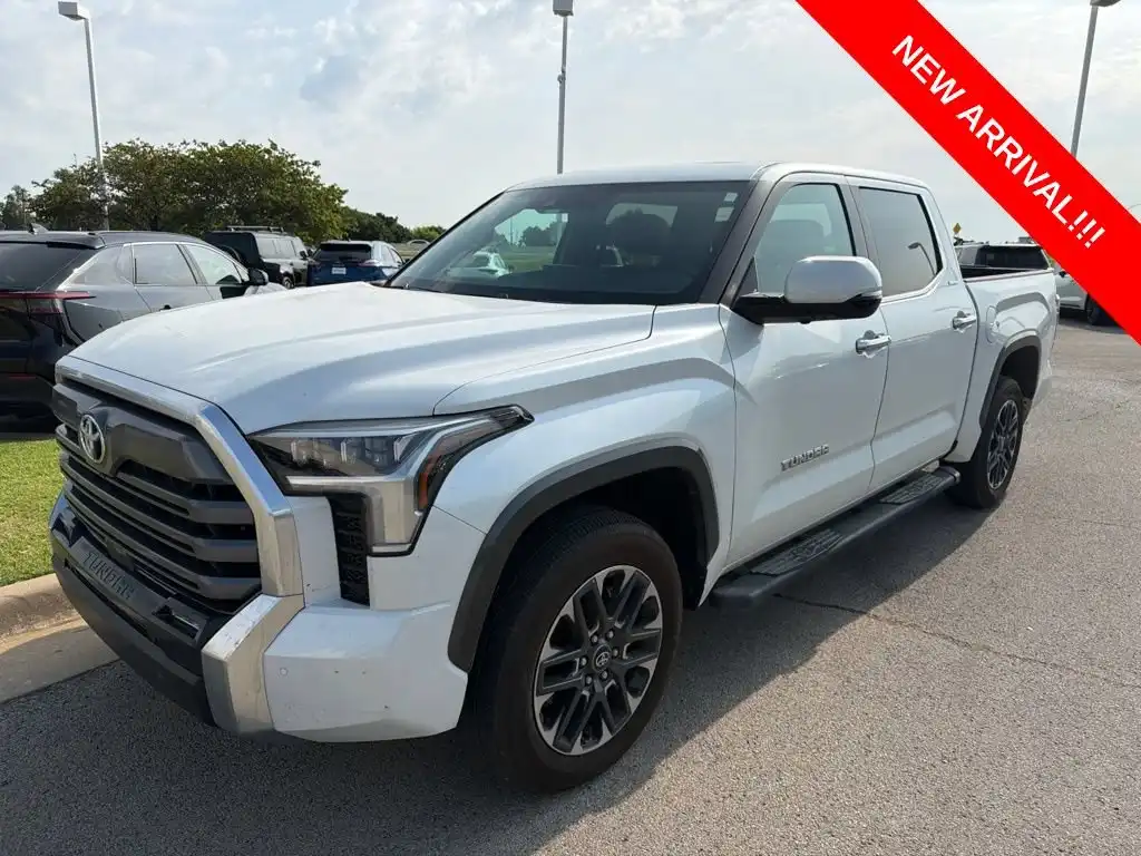 2025 Toyota Tundra Limited 3.4L 4WD CrewMax 5.5' Bed's photo