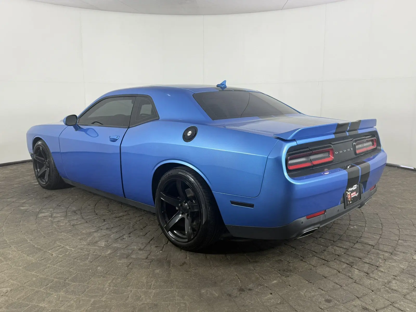 2015 Dodge Challenger SXT Plus photo 5