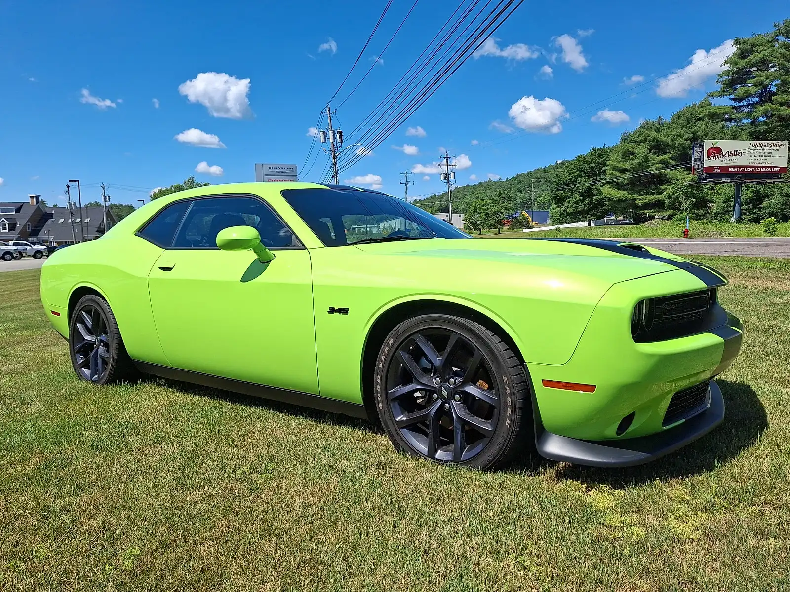 2023 Dodge Challenger R/T's photo