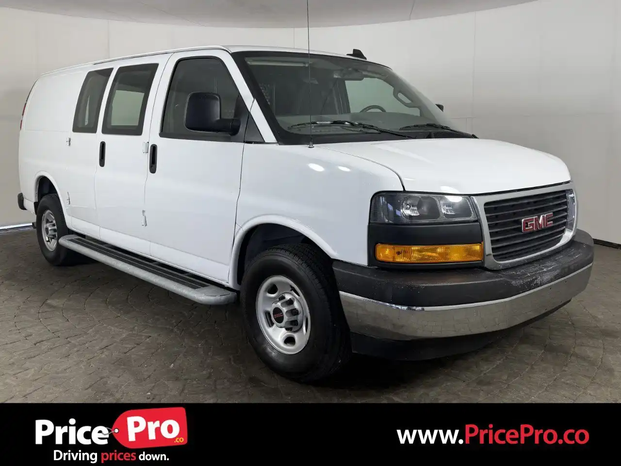 2024 GMC Savana 2500's photo